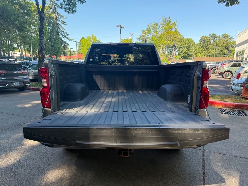 Used 2024 Gray Chevrolet Custom image 16