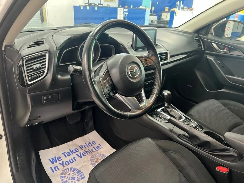 Used 2016 White Mazda i Grand Touring image 19