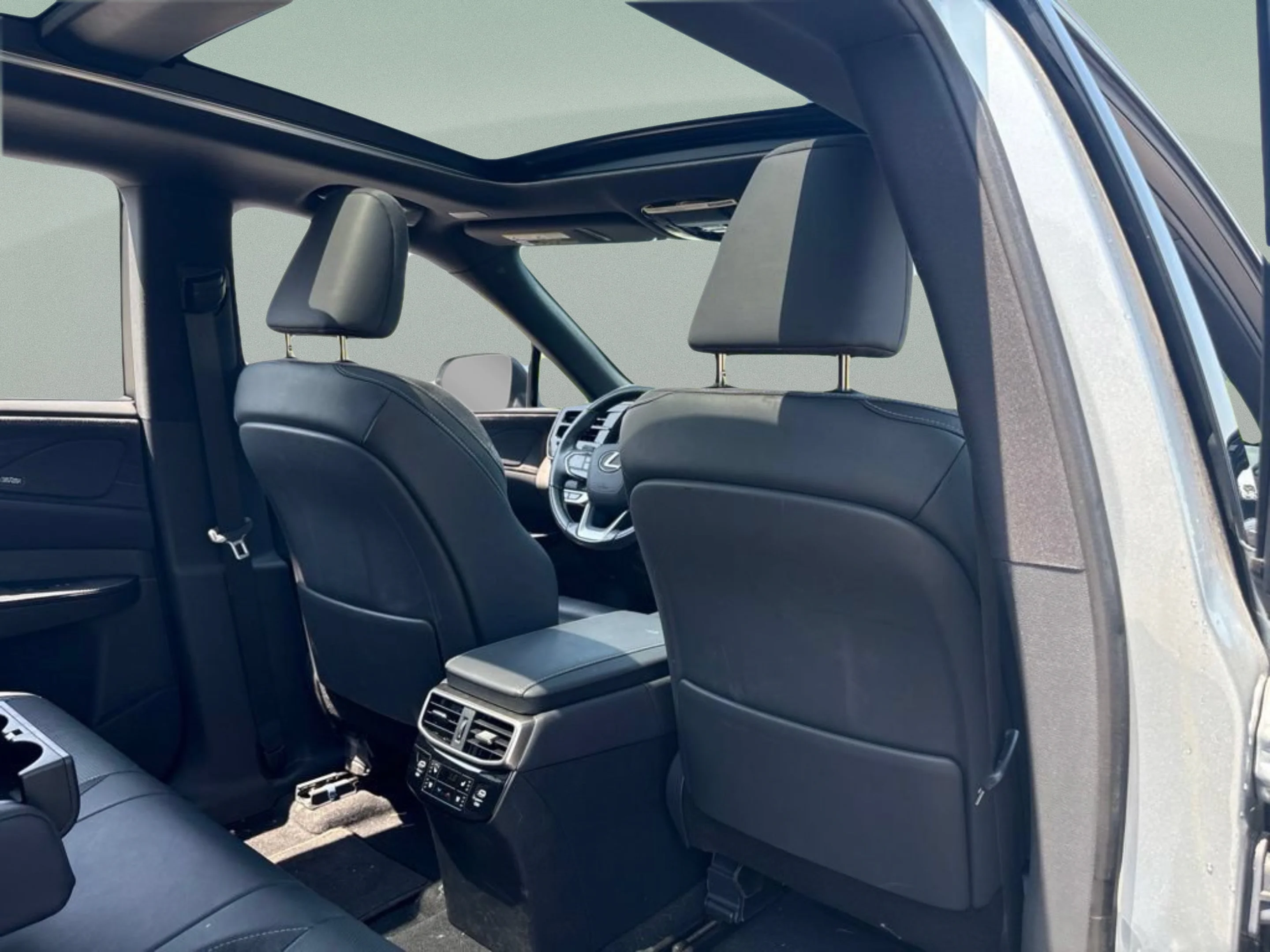 Used 2023 Iridium Lexus 350 Luxury image 26