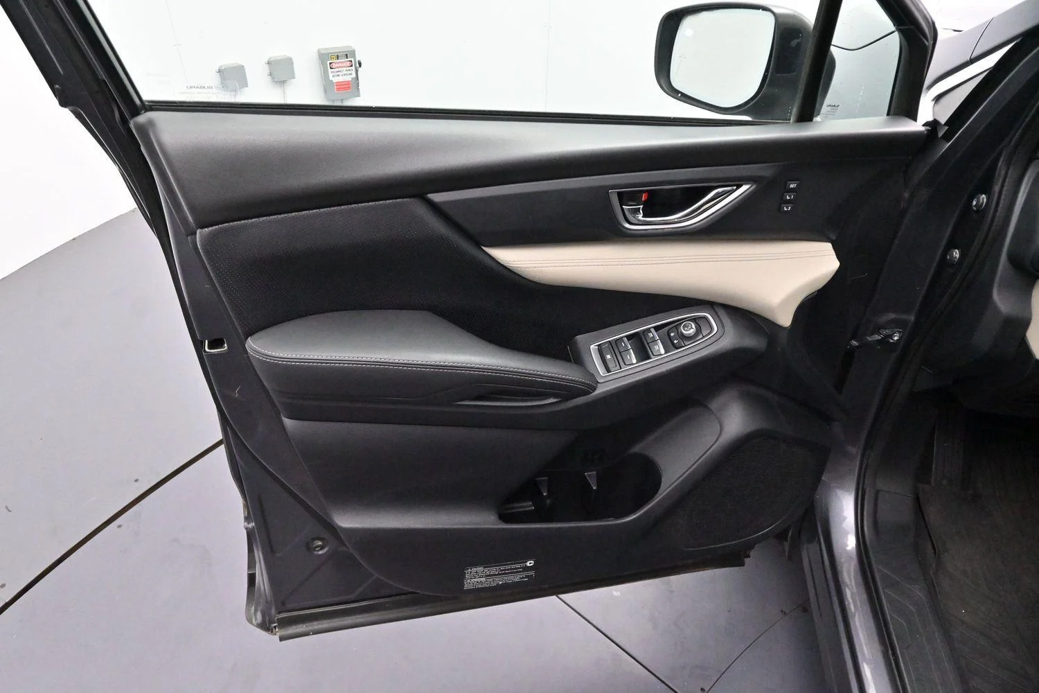 Used 2021 Magnetite Gray Metallic Subaru Limited image 9