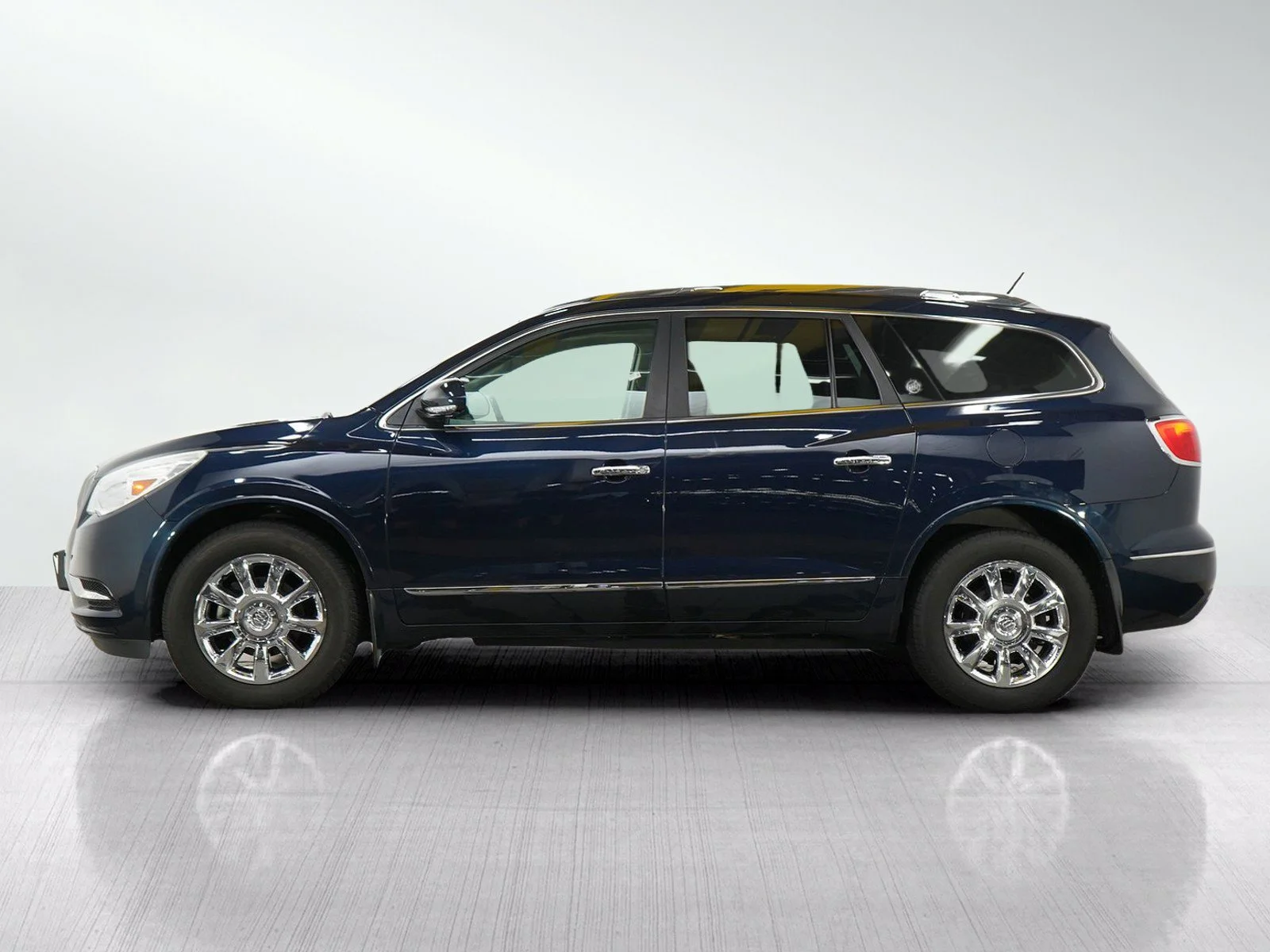 Used 2015 Buick Enclave Premium with VIN 5GAKVCKD6FJ163011 for sale in Wayzata, Minnesota