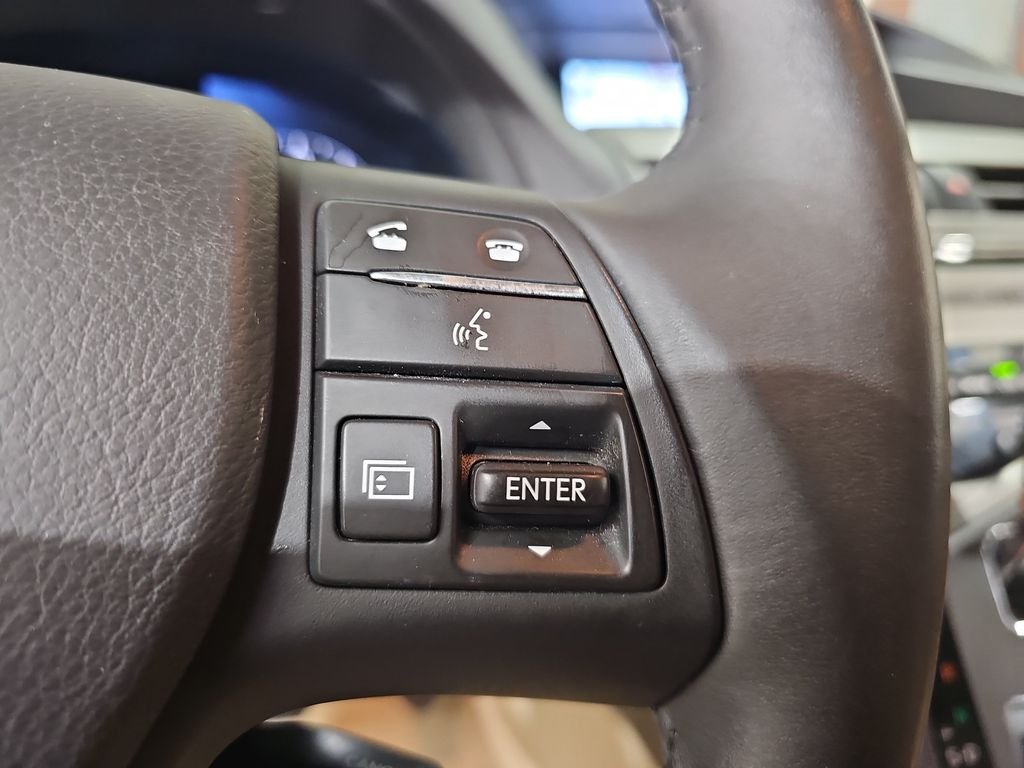 Used 2012 Black Lexus 350 image 21