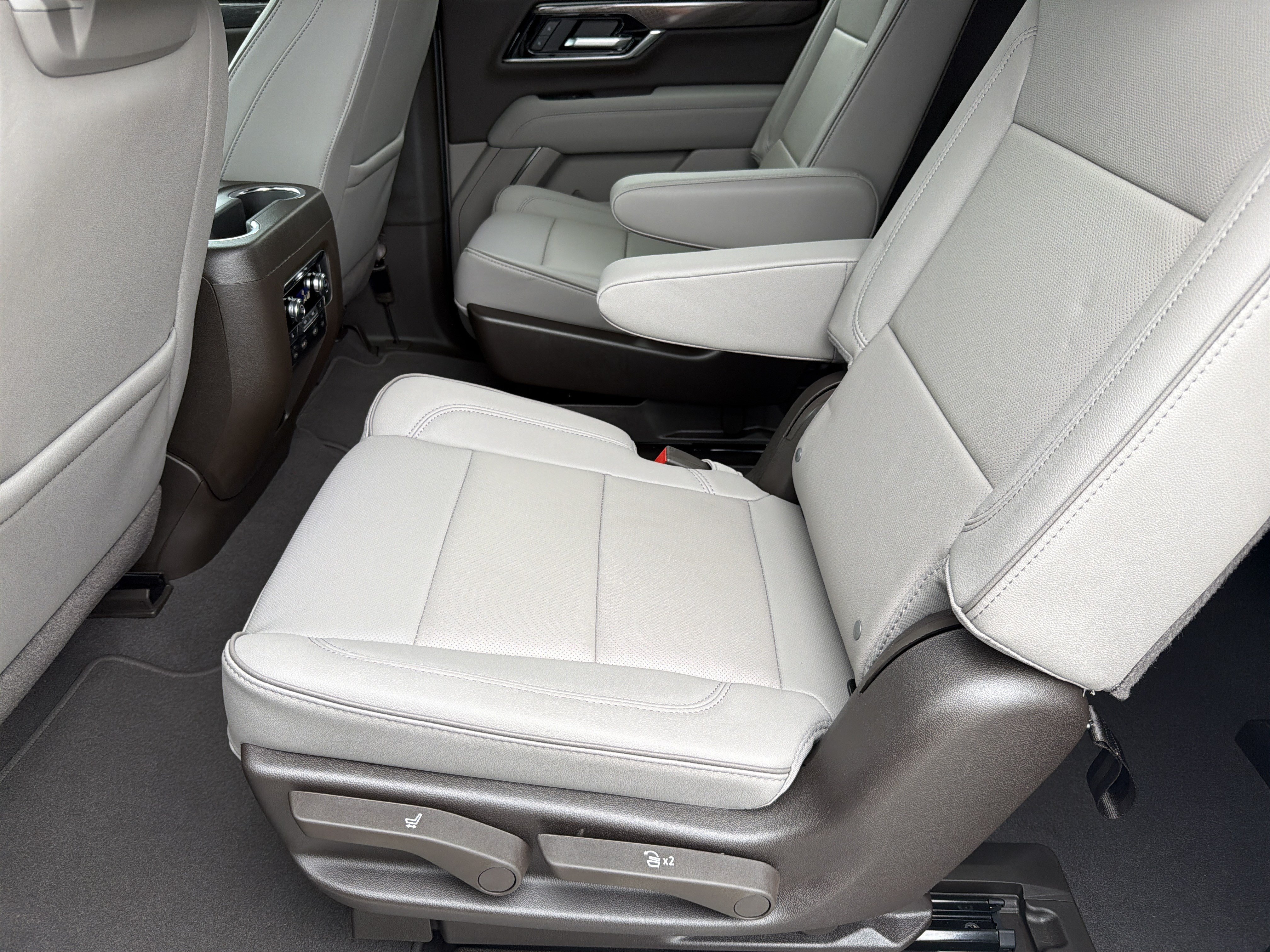 2026 GMC Yukon XL Elevation - Photo 21