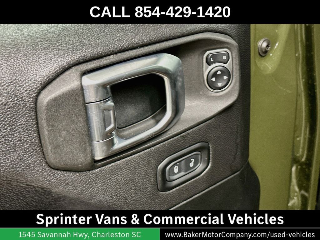 Used 2021 Green Clearcoat Jeep Unlimited Rubicon image 19