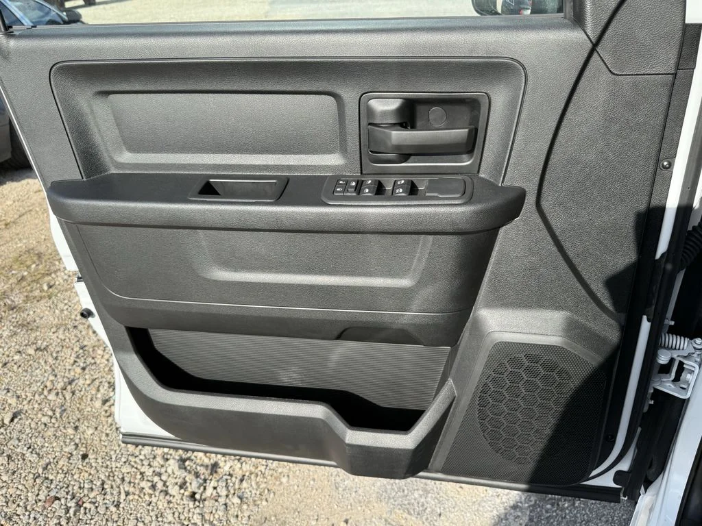 2026 RAM 3500 Tradesman - Photo 16