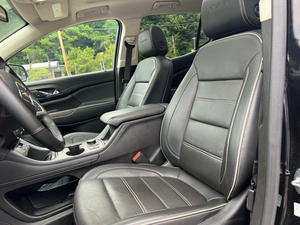 Used 2023 Ebony Twilight Metallic GMC Denali image 14