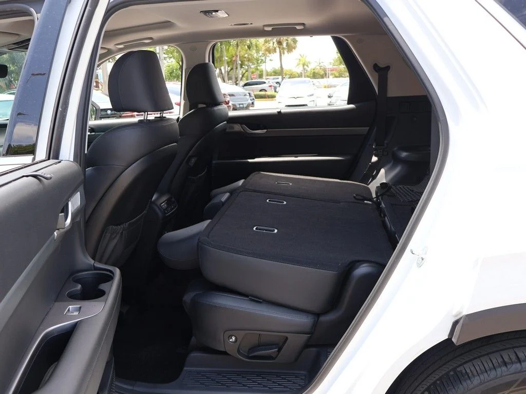 Used 2024 White Hyundai SEL image 36