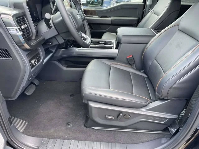 New 2026 Agate Black Metallic Ford F-250® Lariat® image 19