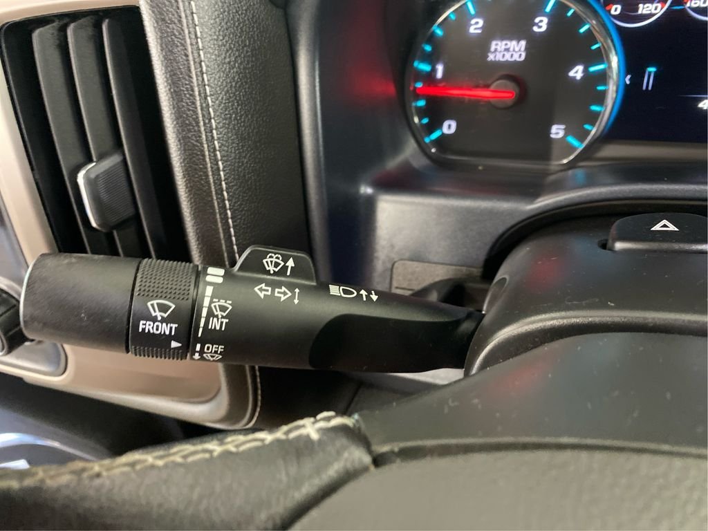 Used 2019 Black GMC Denali image 17