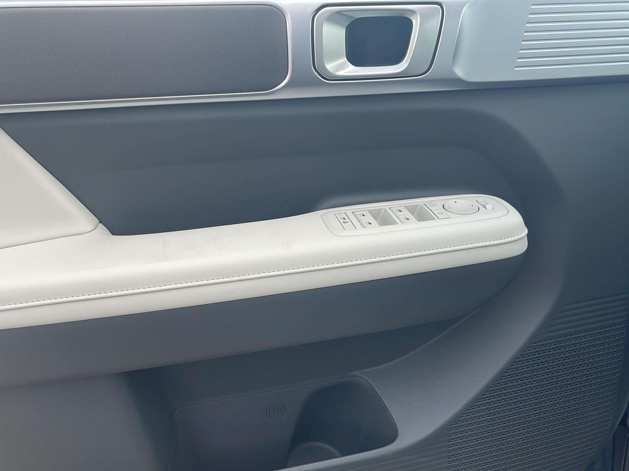 New 2026 Hampton Gray Hyundai SEL AWD image 50