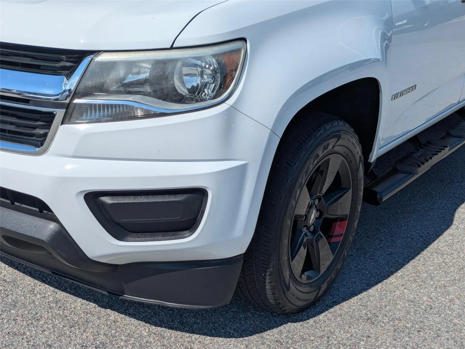 Used 2017 Summit White Chevrolet 2WD WT image 9