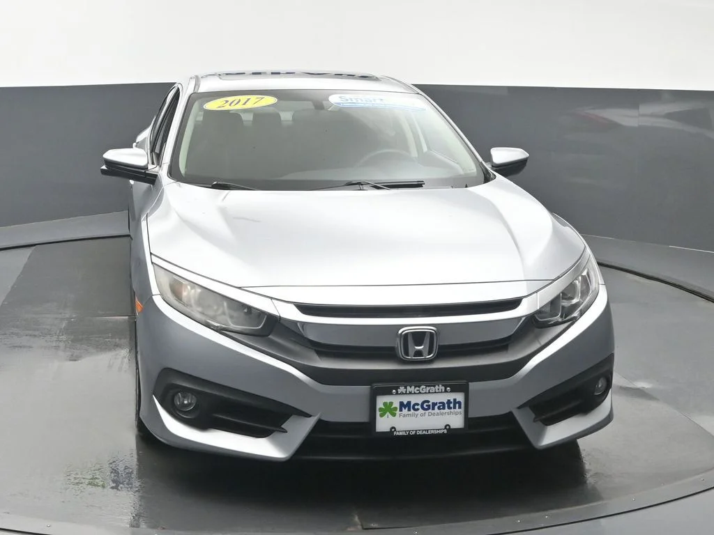 Used 2016 Silver Honda EX-T image 5