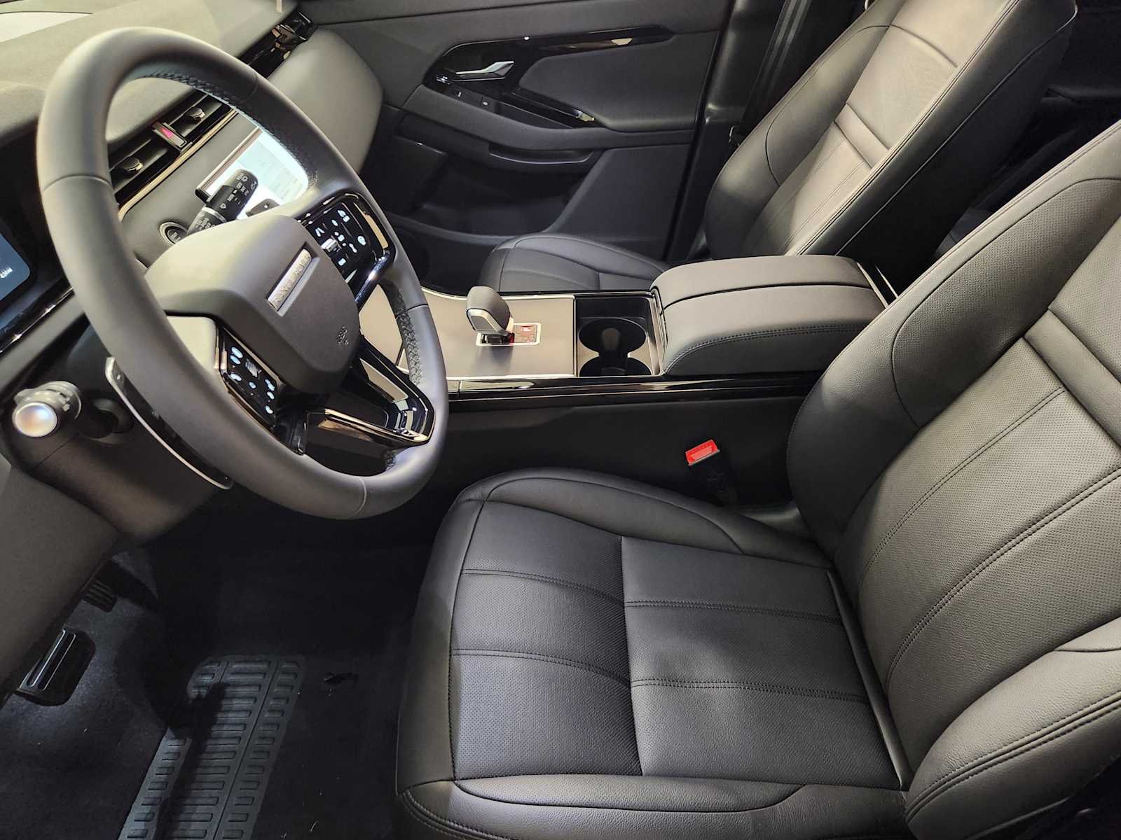 Used 2026 Fuji White Land Rover Core S image 14