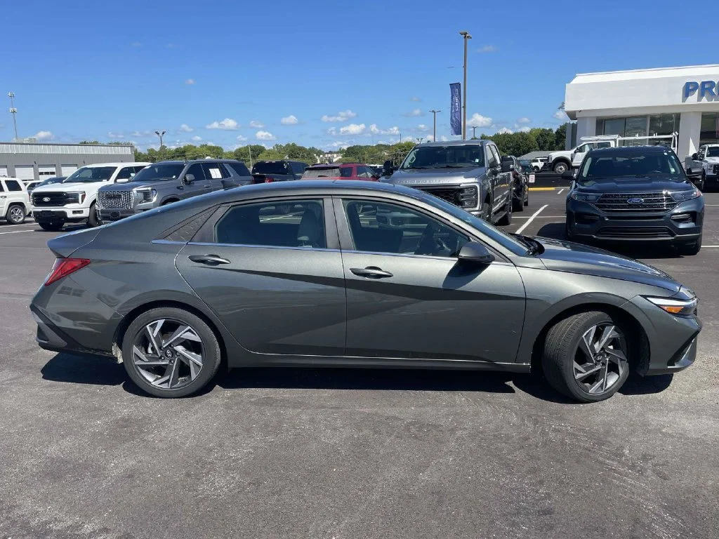 Used 2024 Gray Hyundai Limited image 2