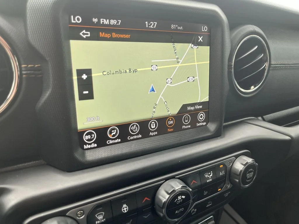 Used 2022 Black Jeep High Altitude image 18