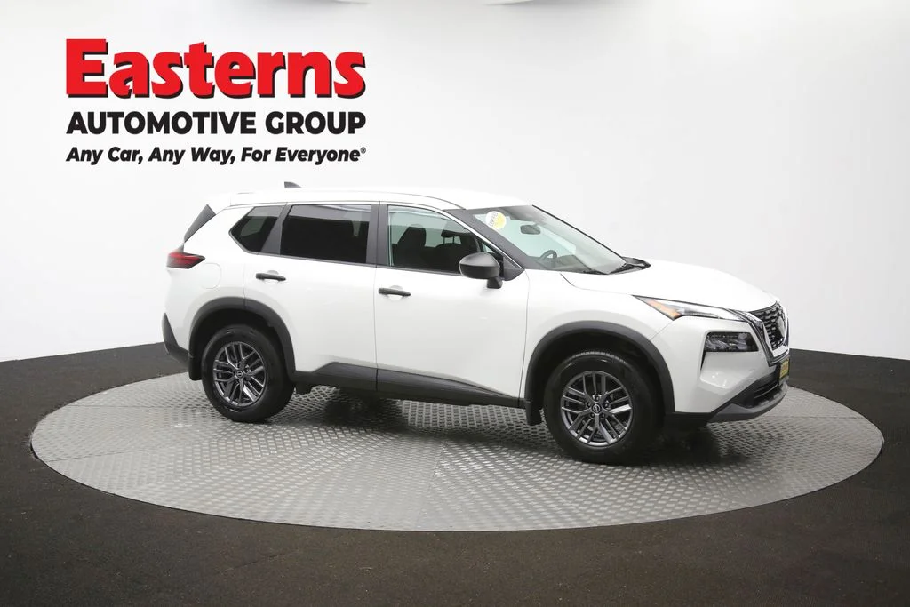 Used 2023 White Nissan S image 49