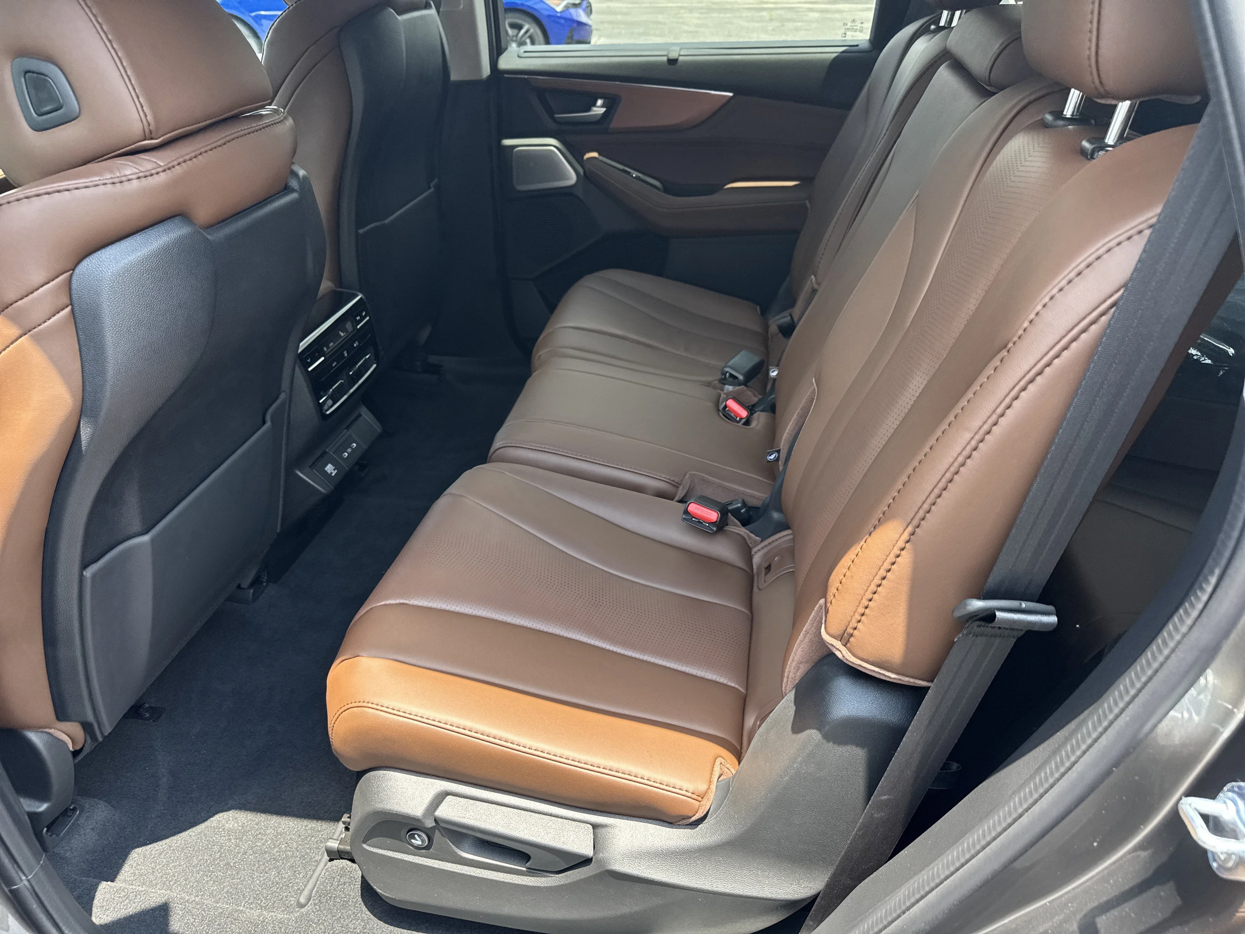 New 2026 Liquid Carbon Metallic Acura w/Technology Package image 22