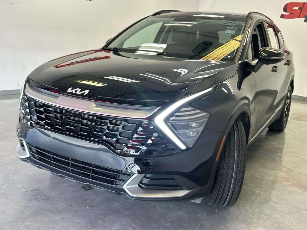 Used 2025 Black Kia EX image 7