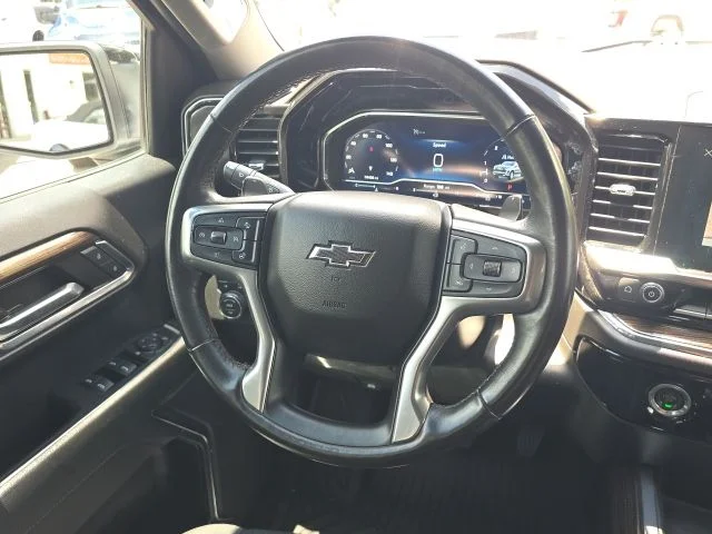 Used 2023 White Chevrolet RST image 34