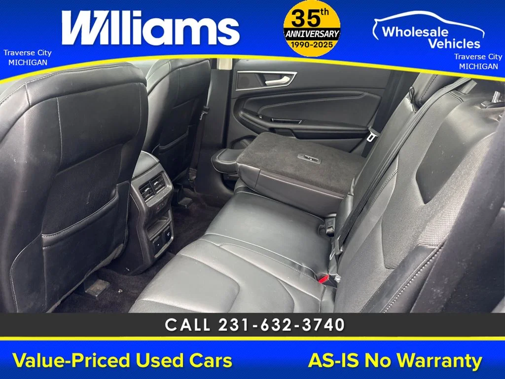 Used 2016 Shadow Black Ford Titanium image 21