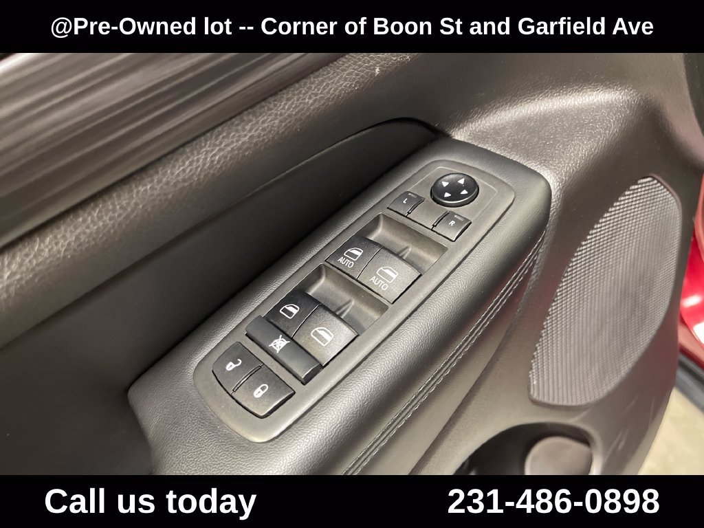 Used 2021 Red Jeep Laredo E image 16