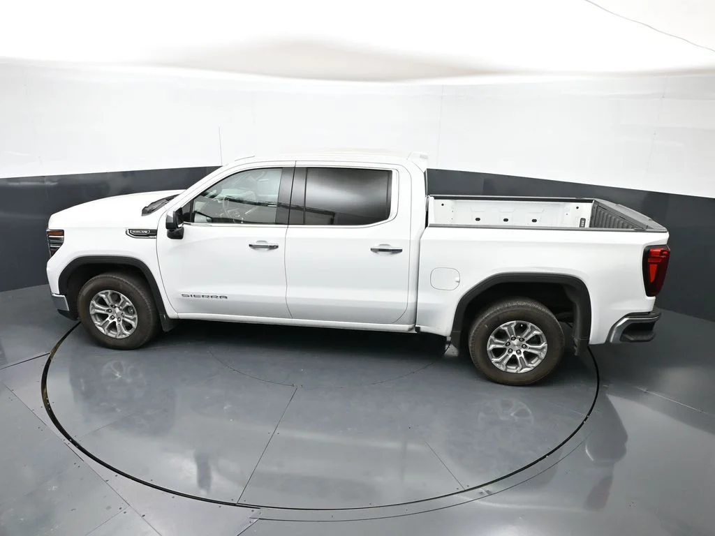 2024 GMC Sierra 1500 SLT - Photo 43