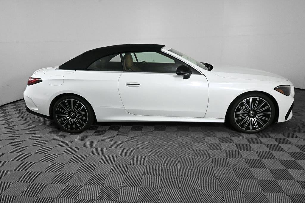 New 2027 MANUFAKTUR Moonlight White Metallic Mercedes-Benz CLE 450 image 23