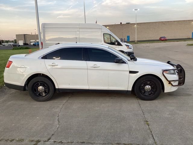 Used 2014 White Ford Base image 9