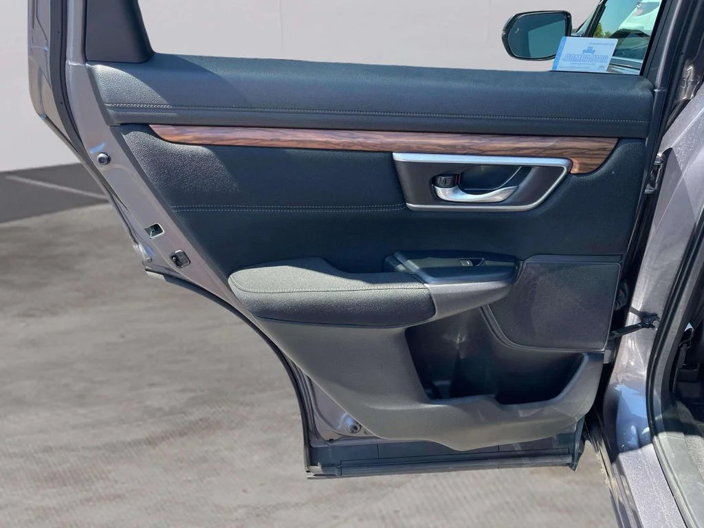 Used 2018 Modern Steel Metallic Honda EX image 25