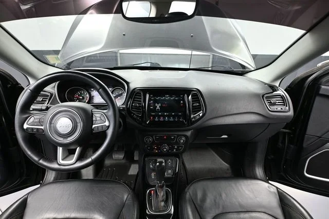 Used 2017 Black Jeep Limited image 23