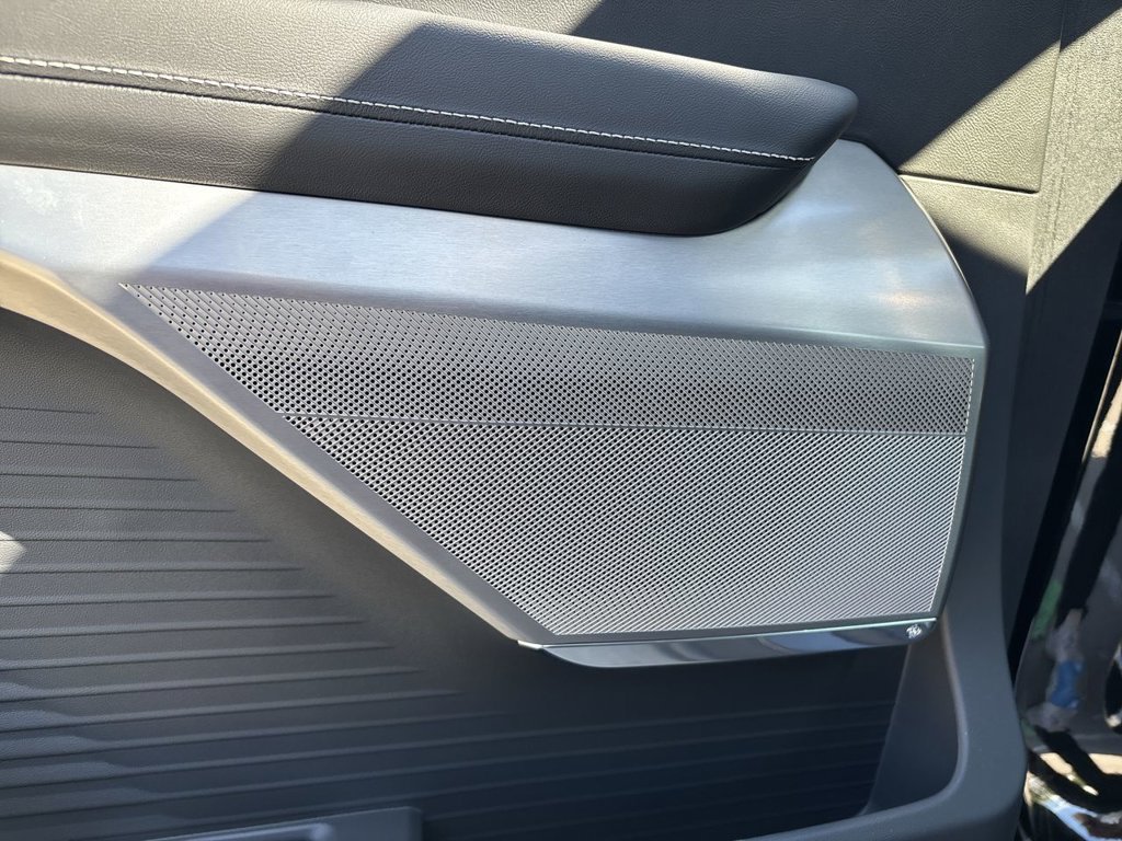 2027 Cadillac VISTIQ Sport - Photo 27