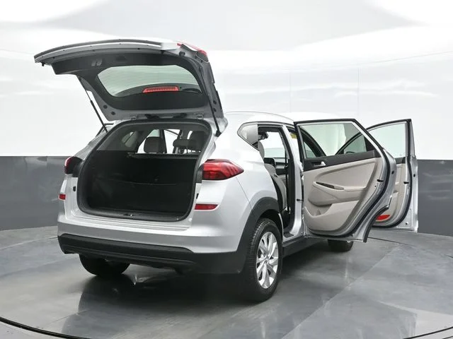 Used 2019 Silver Hyundai Value image 29