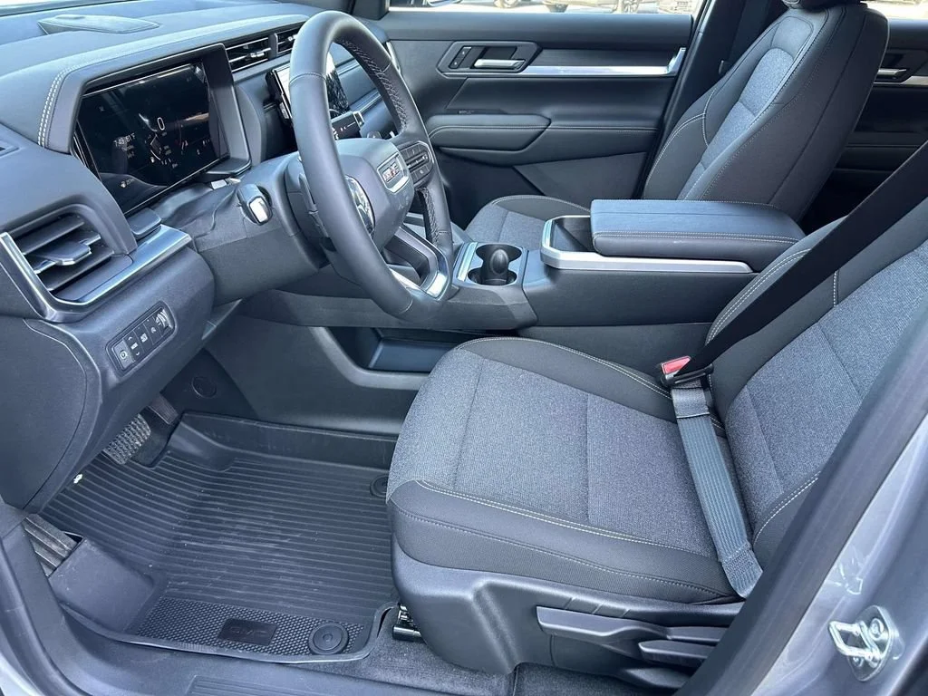 New 2027 Sterling Metallic GMC Elevation image 16