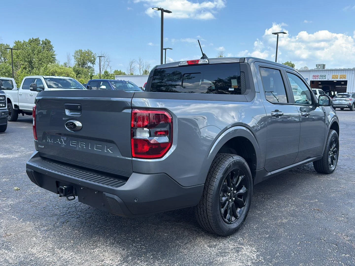 Used 2024 Carbonized Gray Metallic Ford LARIAT image 22