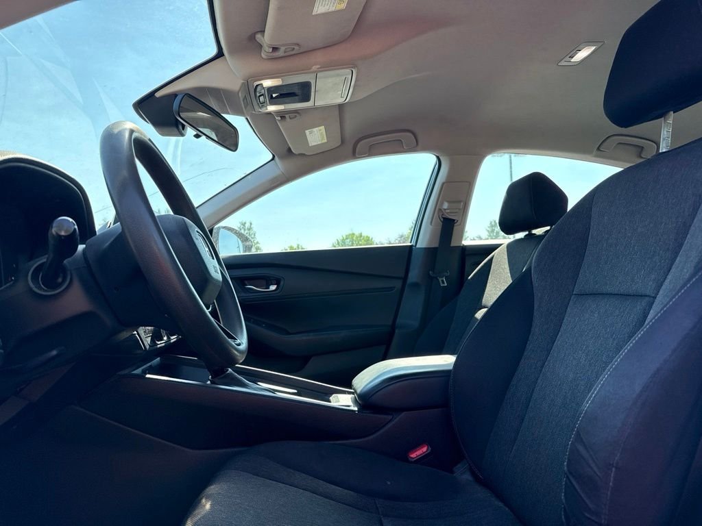 Used 2023 Canyon River Blue Metallic Honda LX image 9