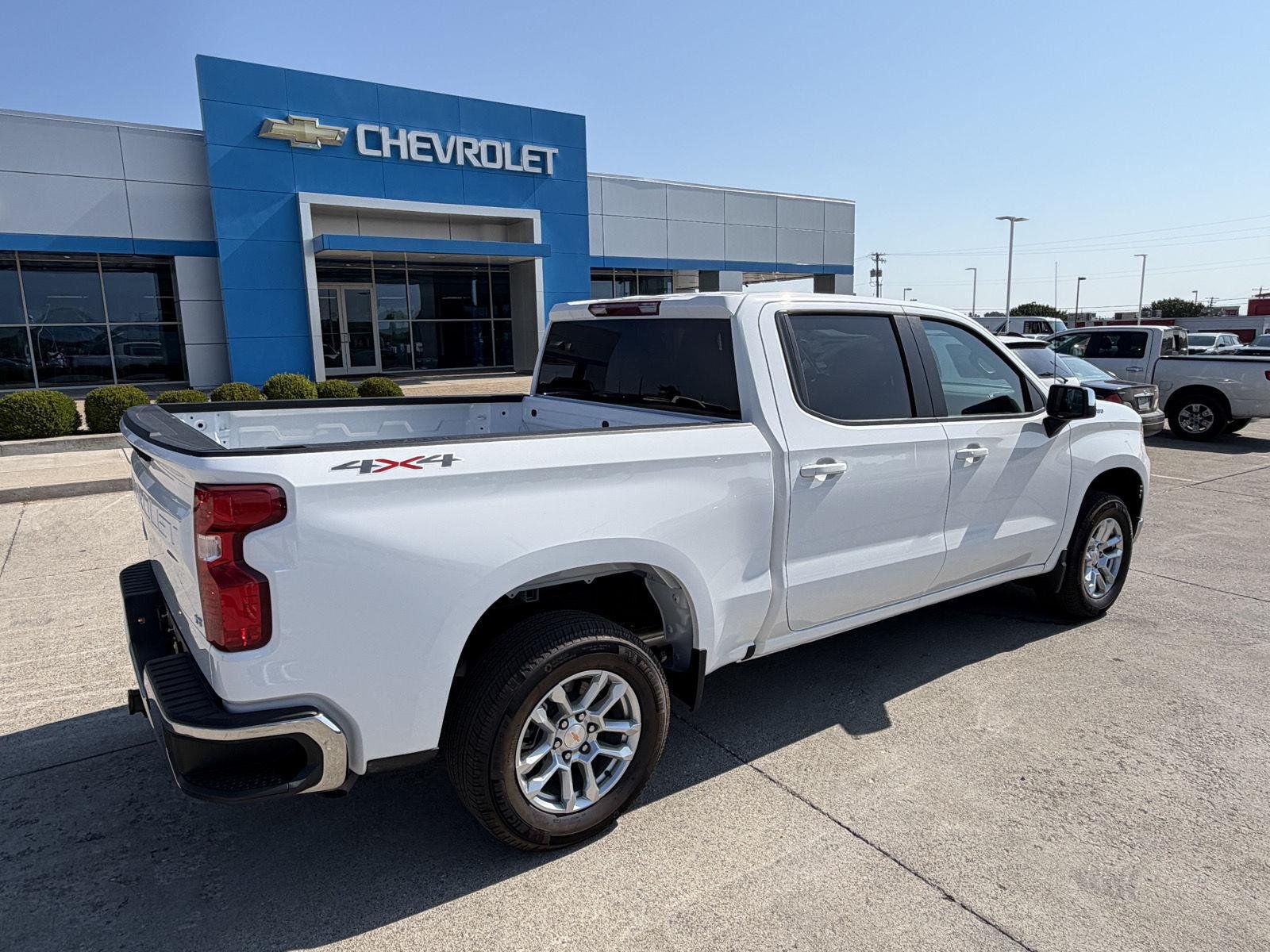 Used 2026 Summit White Chevrolet LT (2FL) image 8