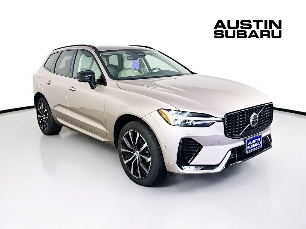 2024 Volvo XC60 B5 Plus Dark Theme AWD's photo