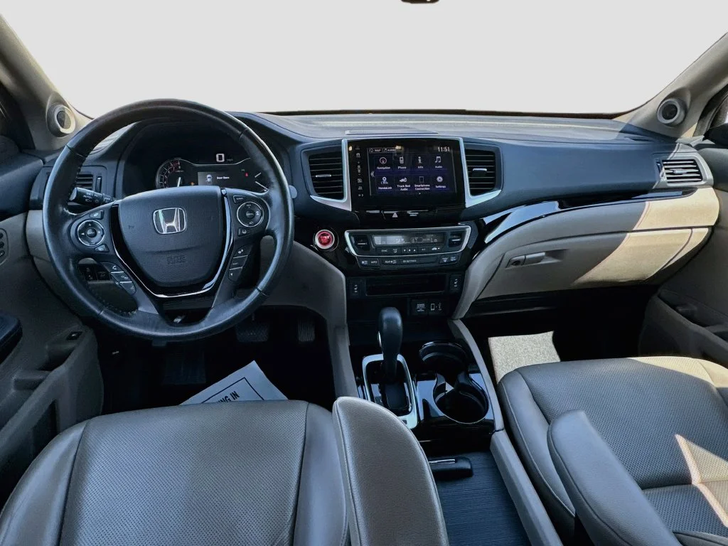 Used 2017 Red Honda RTL-E image 25
