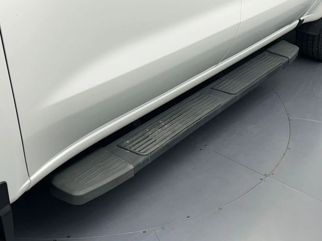 Used 2024 Summit White Chevrolet Custom image 26