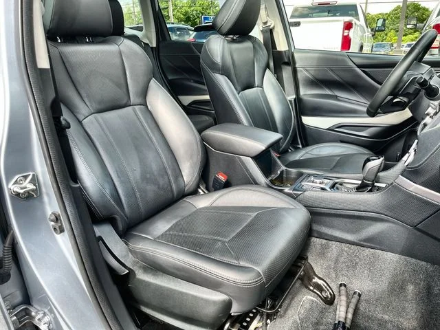 Used 2023 Silver Subaru Limited image 28