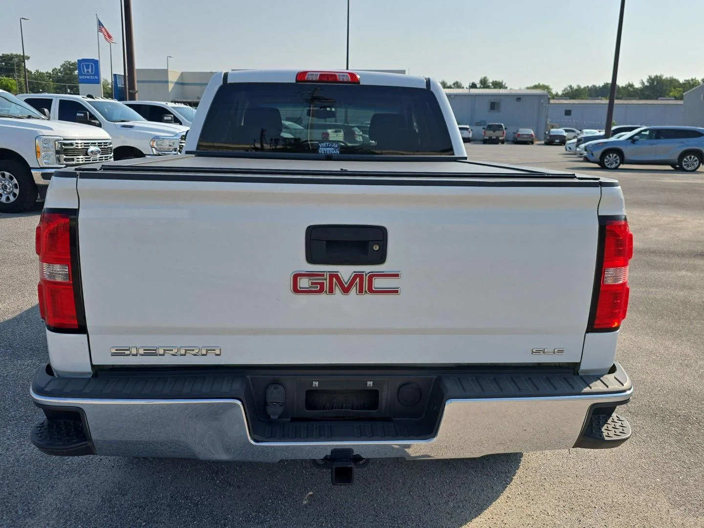 Used 2015 Summit White GMC SLE image 4