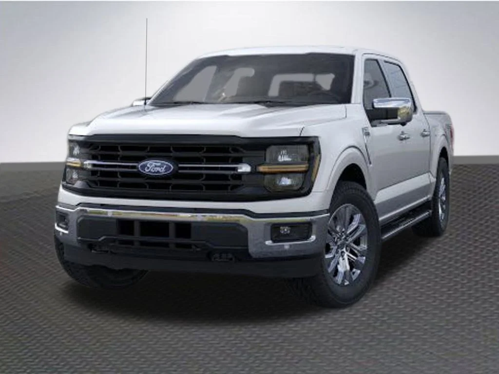 New 2026 Iconic Silver Metallic Ford XLT image 2