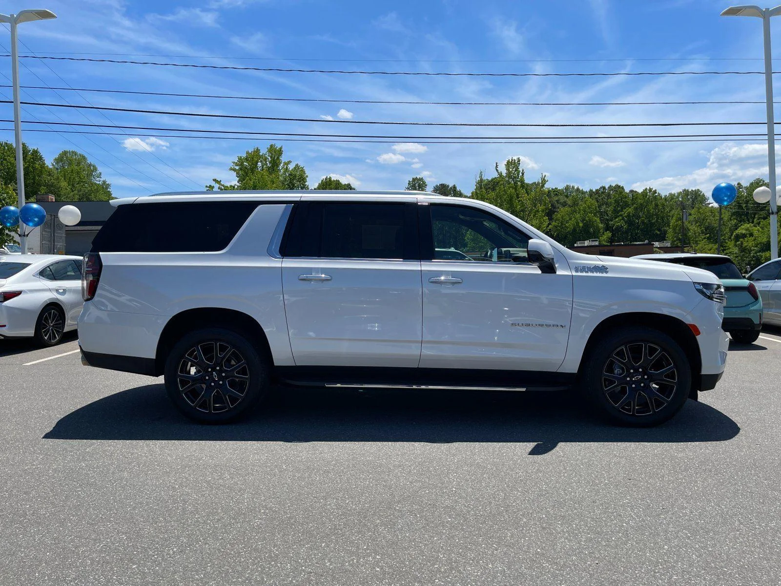 Used 2024 Iridescent Pearl Tricoat Chevrolet High Country image 6