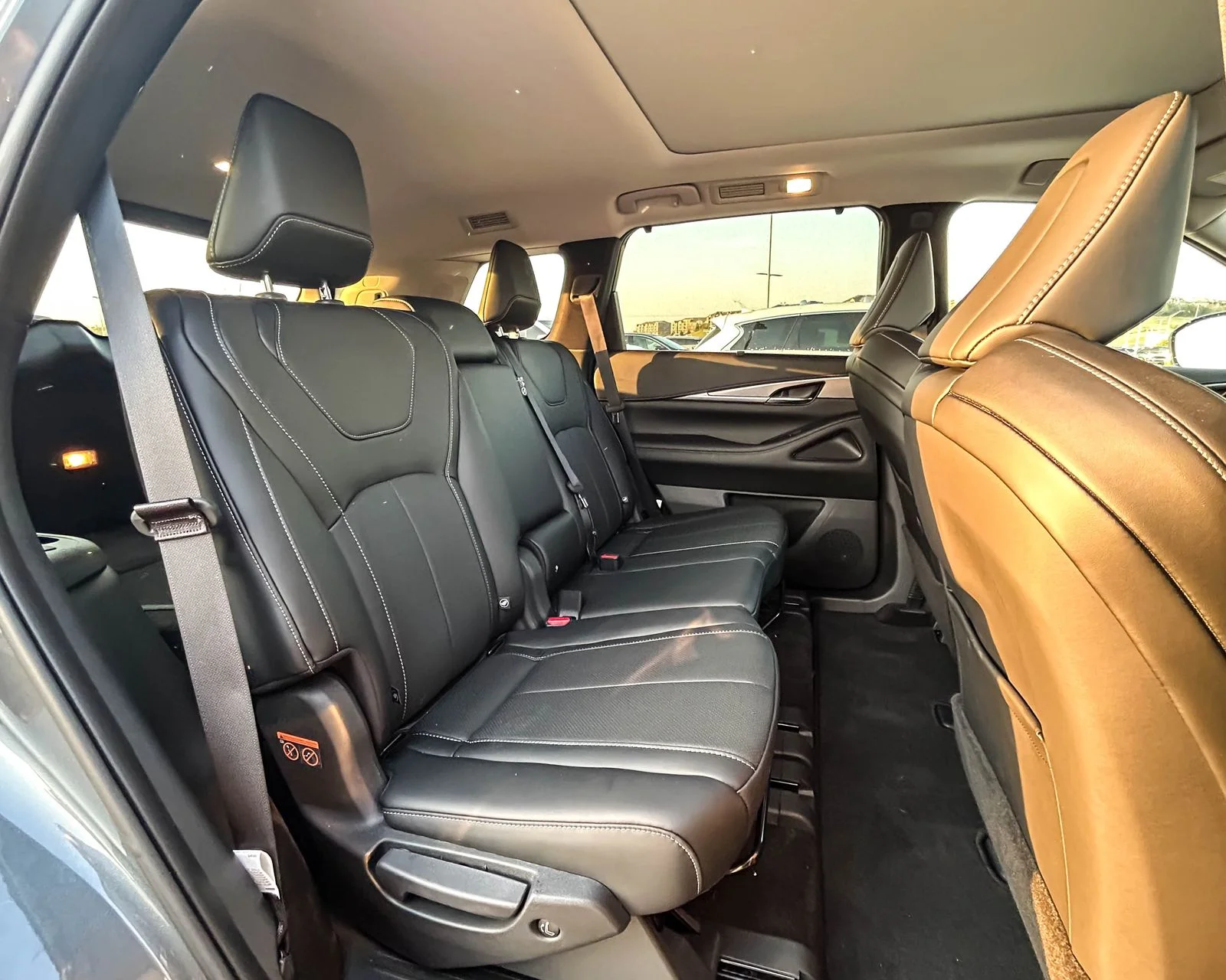 Certified Used 2024 Gray INFINITI LUXE image 18