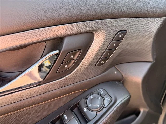 Used 2020 Gray Chevrolet Premier image 15