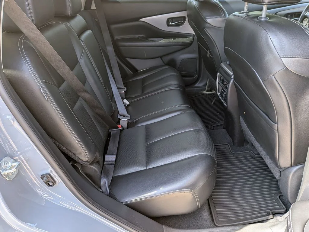 Used 2021 Silver Nissan SL image 29