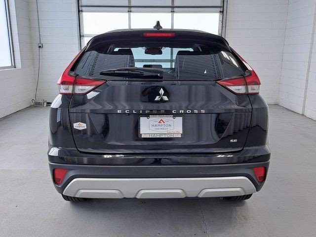 Used 2024 Black Mitsubishi SE image 6