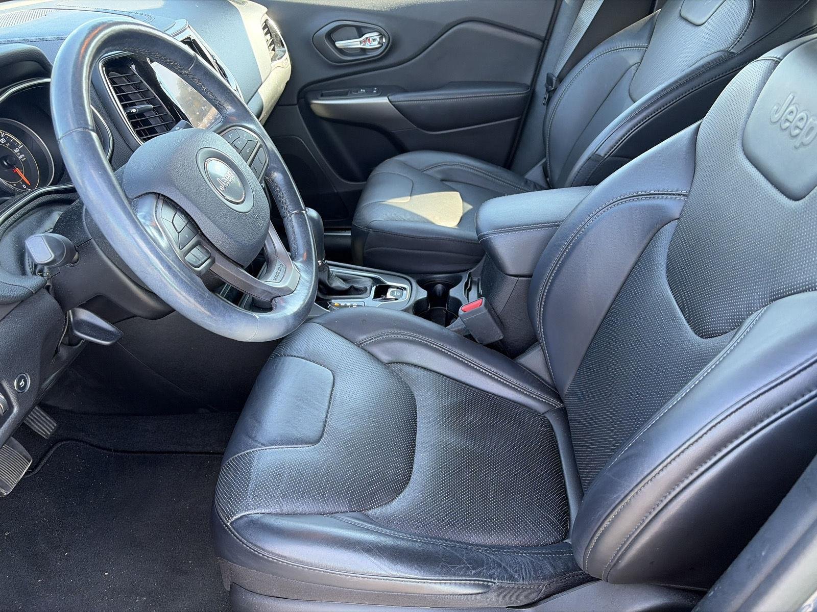 Used 2020 Slate Blue Pearlcoat Jeep Limited image 14