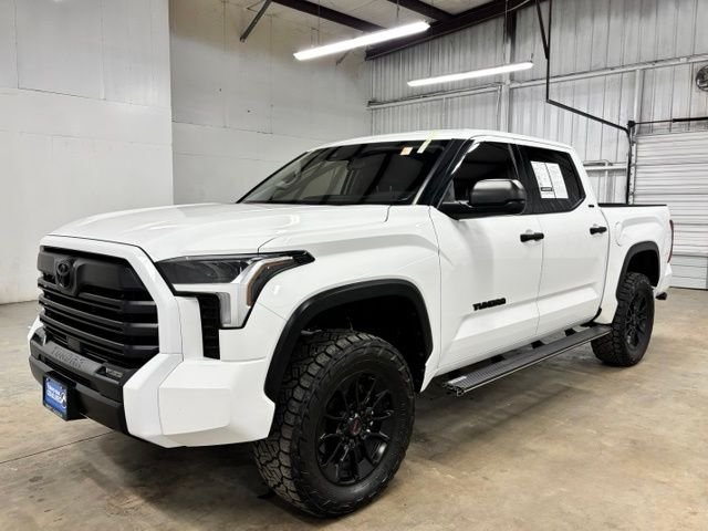 Used 2023 White Toyota SR5 image 3