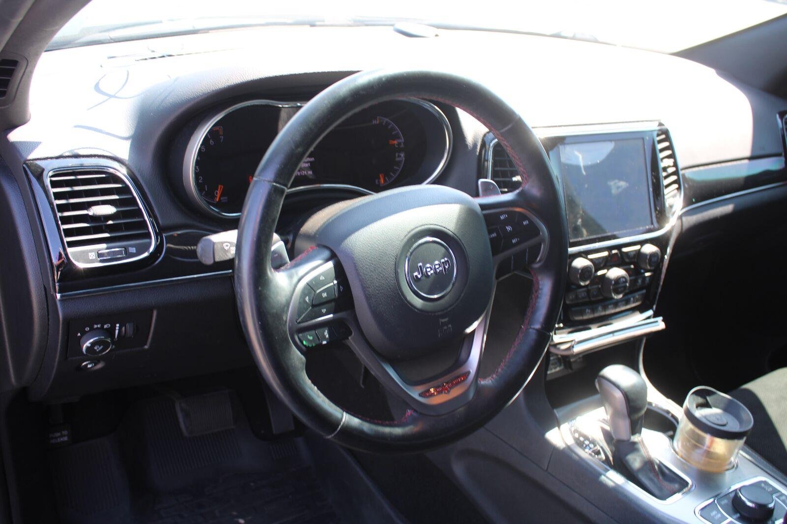 Used 2020 Slate Blue Pearlcoat Jeep Trailhawk image 9